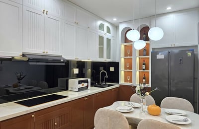 Miete eines modernen 3-stöckigen Hauses im Stadtteil Hai Chau, Da Nang, Vietnam